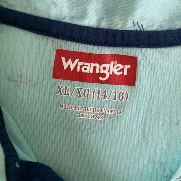 Wrangler boys 🦈 polo - Picture 2 of 2